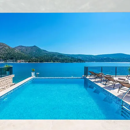 Villa Sea Queen I